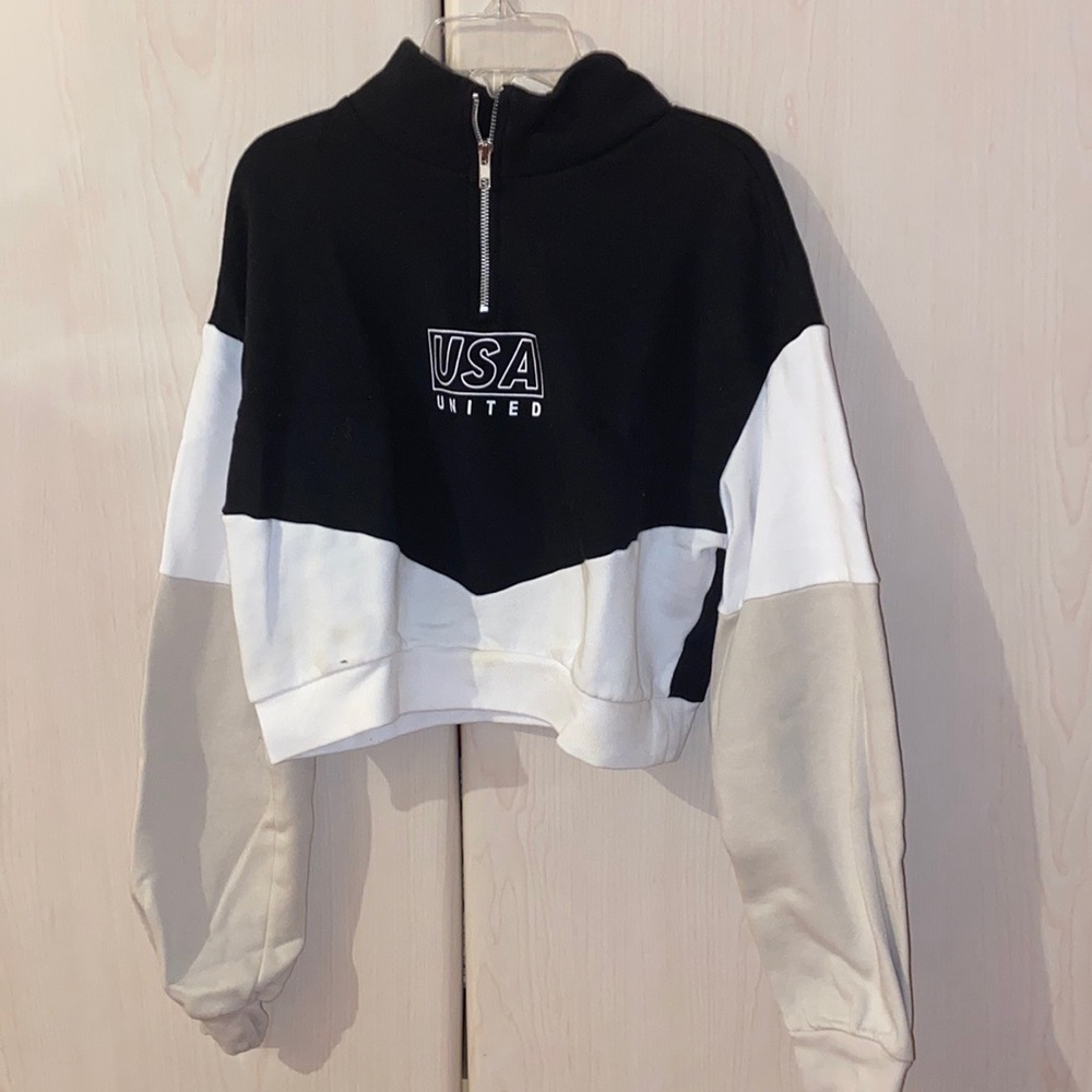 H and M quarter zip cropped hoodie